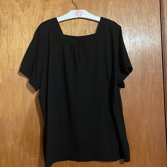 •CROFT & BARROW•BLACK FLOWY BODICE SQUARE NECKLINE SHORT SLEEVE TOP. SIZE 2X EUC - Picture 3 of 7